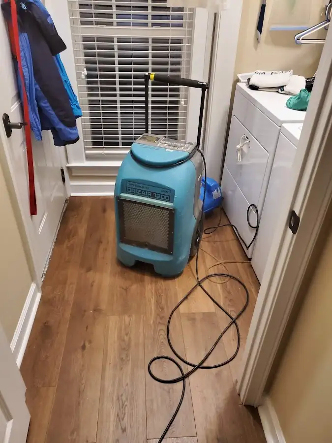 Commercial dehumidifier deployed for Flood Damage Cleanup in Willow Springs